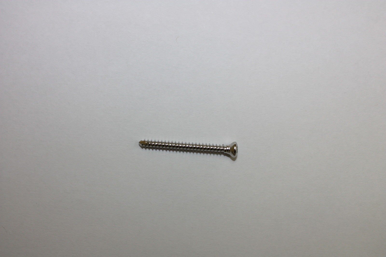 screw_5_d3659103-453b-44e1-ab3a-ca8aef827449